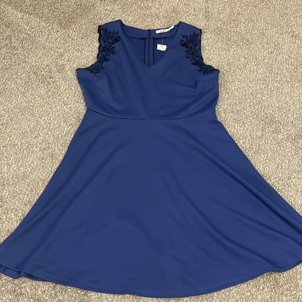 NWT Mi Ami size large dress